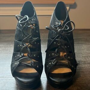 Gianni Bini 5” wedge size 7.5